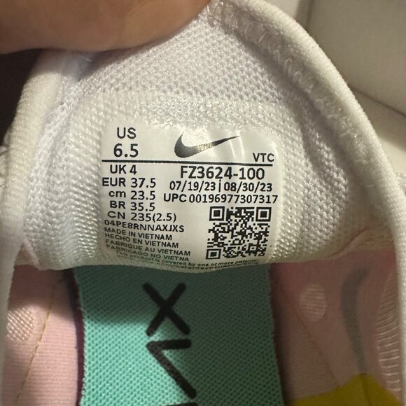 ⭐Nike Air Max 270 Sz 6.5 Womens Shoes White Black Bright Crimson FZ3624-100 New - Picture 10 of 13